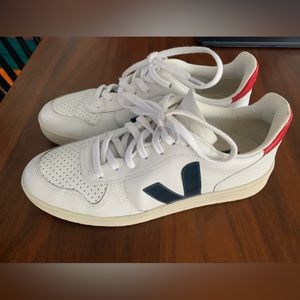 Veja sneakers size 41